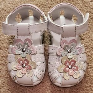 Kids White Floral Sandals.Pink Shimmer on Back Strap and Shimmer on the Flowers